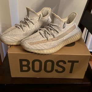 AUTHENTIC Yeezy Boost 350 V2 Lundmark Nonreflective